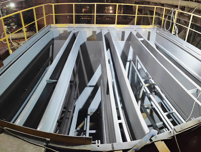 Corrosion protection of plate thickener