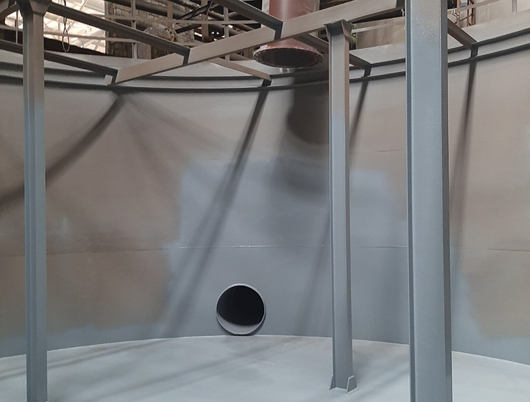 The work on anticorrosive and abrasive protection of the tank of a clean mother cell for 2PU has been completed 